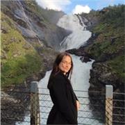 Me considero una persona apasionada a l oque le gusta, con ganas de enseñar a los demás. Querría dar classes a cualquier niño/a o joven que no curse más de segundo de bachillerato.